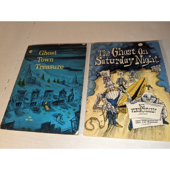 Lot 9 Vintage Collectible Children's Chapter Books Rare Halloween Scary Rare - Picture 2 of 10